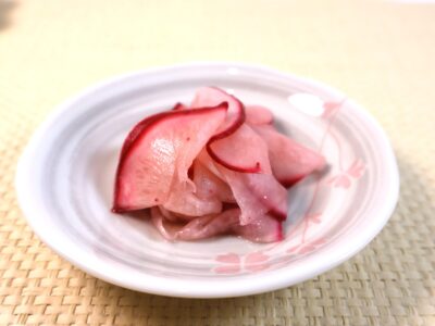 赤カブの酢漬け