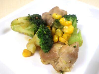 鶏肉とブロッコリーの炒め物